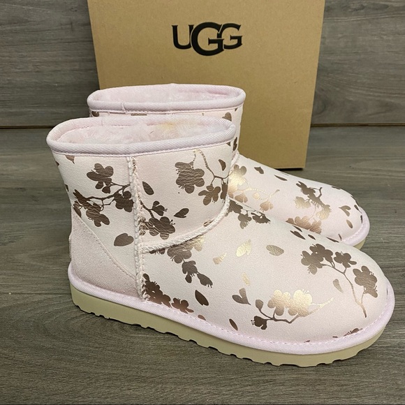UGG | Classic Mini Floral Foil Boots Seashell Pink New In Box - Picture 3 of 10
